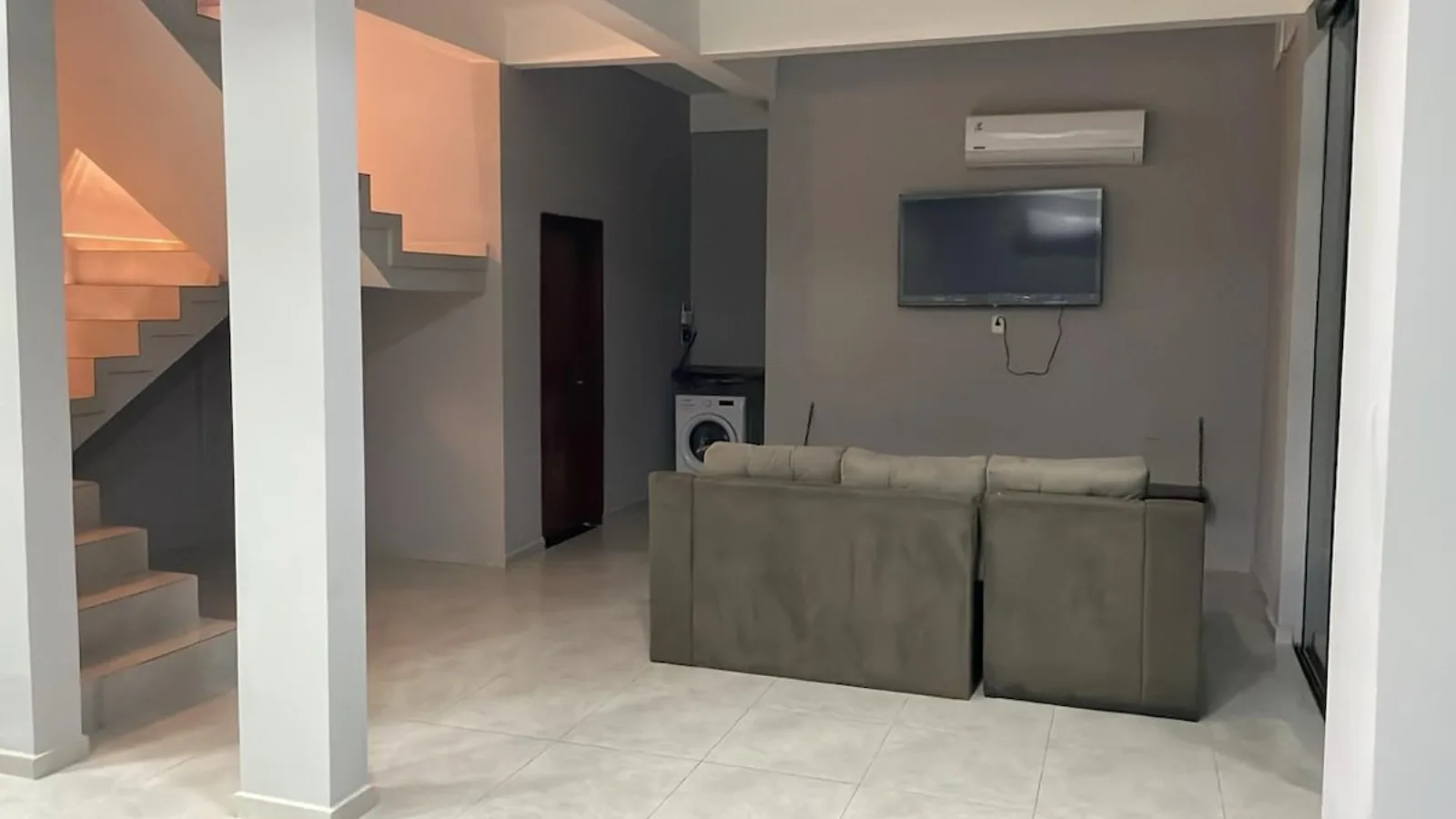 Cocina y living compartidos
